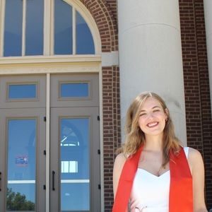 Meet your Posher, Catherine